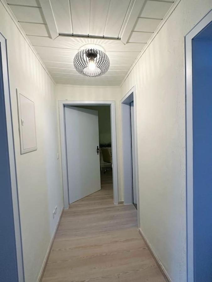 2 Schlafzimmer Waschenspuelmaschine Duisburg Exterior foto